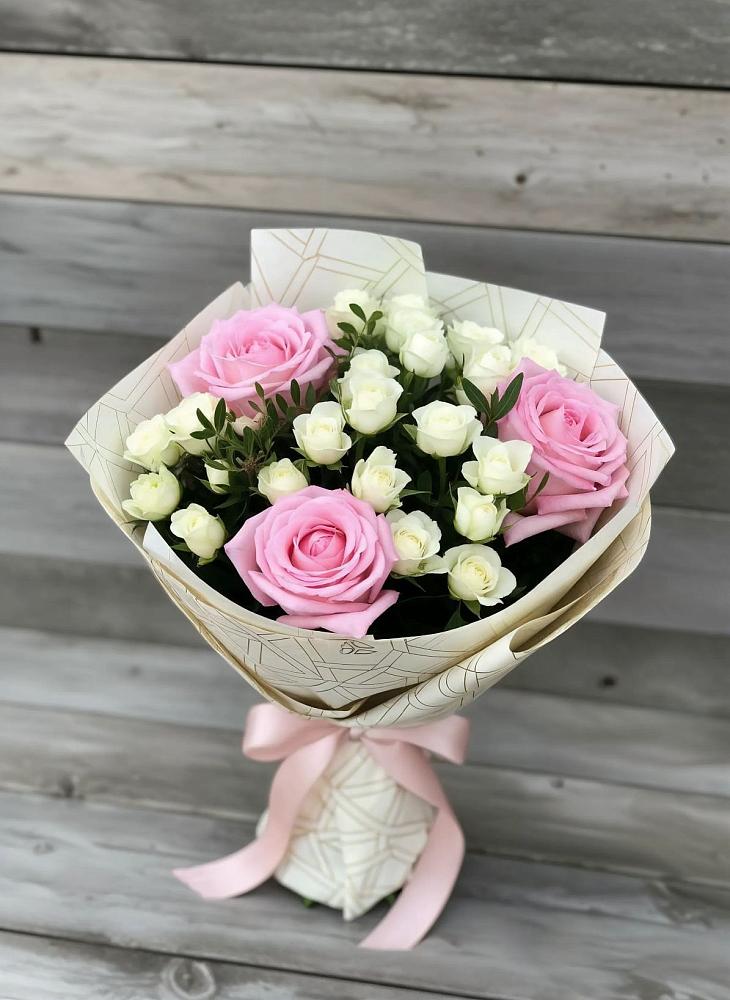 Букет цветов из: Розы в Старощербиновской