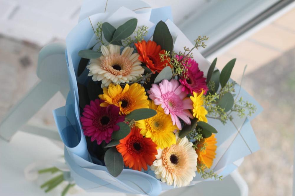 Букет цветов из: Герберы в Старощербиновской