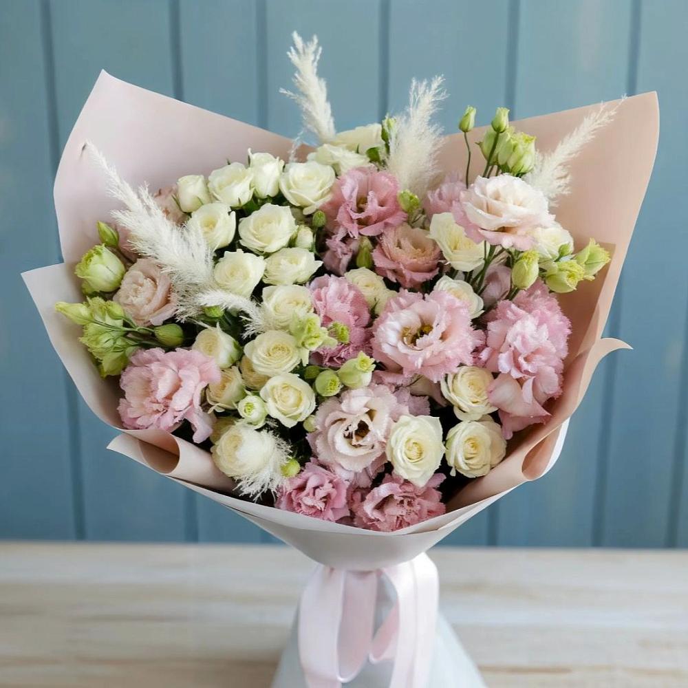 Букет цветов из: Альстромерии и Розы в Старощербиновской