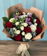 Букет цветов из:  Розы и Альстромерии в Старощербиновской