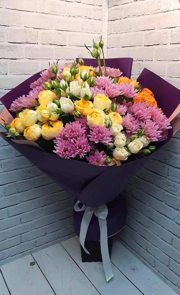 Букет цветов из: Хризантемы и Розы в Старощербиновской