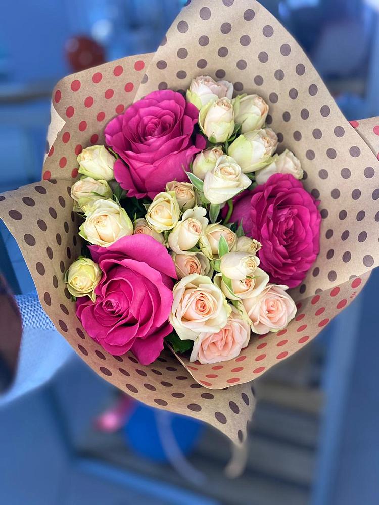 Букет цветов из: Розы в Старощербиновской