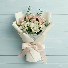 Букет цветов из:  Альстромерии в Старощербиновской