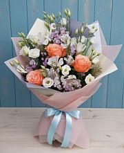 Букет цветов из:  Лизиантусы, Розы, Альстромерии и Гипсофила #REPLACE_PRED# Старощербиновской
