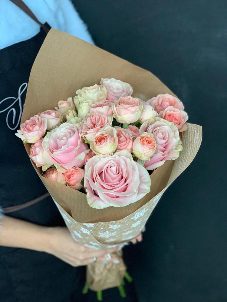 Букет цветов из: Хризантемы и Розы в Старощербиновской