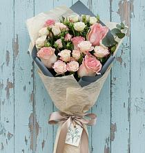 Букет цветов из:  Розы в Старощербиновской