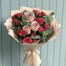 Букет цветов из:  Гвоздики и Розы в Старощербиновской