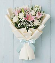 Букет цветов из:  Лилии в Старощербиновской