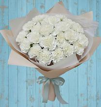 Букет цветов из:  Гвоздики в Старощербиновской